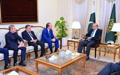 Prime Minister vows to ensure smooth procedures for investors