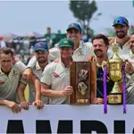 Australia beat Sri Lanka by nine wickets to sweep series