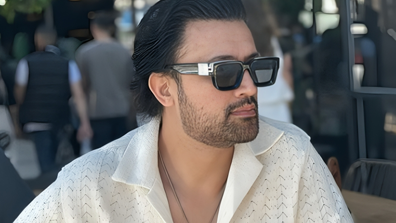 Atif Aslam offers advice for youngsters coping with breakup