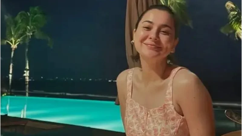 Is Hania Aamir’s dimple is a result of surgery? Find out