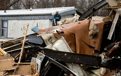 At least 40 killed in weekend US tornadoes