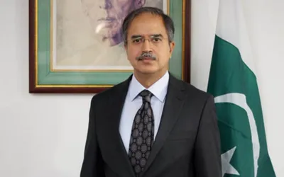 National flag hoisted at Pakistani Mission to mark Pakistan Day