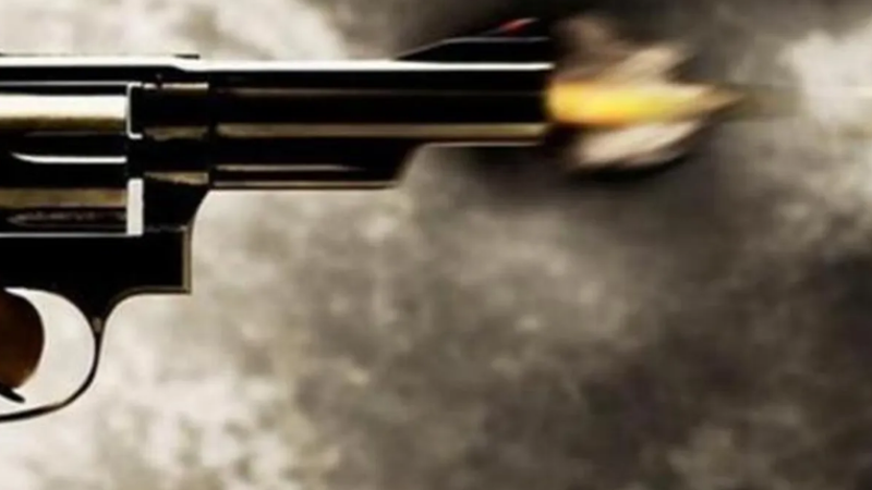 Young man gunned down by guard while filming video