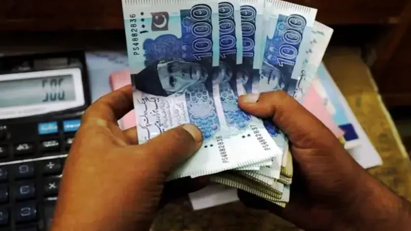 Pakistan’s domestic savings rate declines to 6.4%, new finance bill proposes radical shift to halt decline