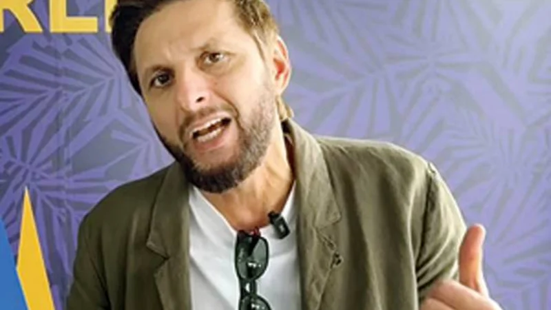 Shahid Afridi clarifies amid viral selfie with pro-Israel group