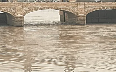 CM Shah inspects repairing work of Sukkur barrage’s gates