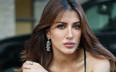 Mehwish Hayat explains why she avoids Bollywood roles