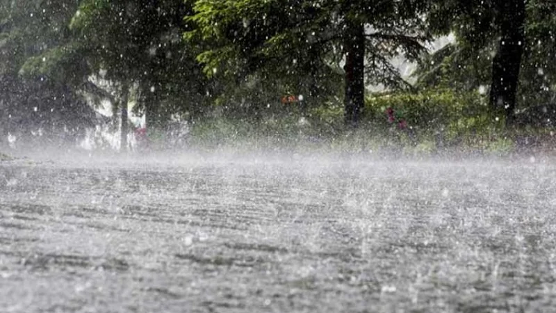Karachi may experience rain showers, thunderstorms today