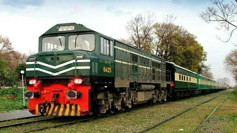 Pakistan Railways Announces Summer Vacation Train Timings & Routes