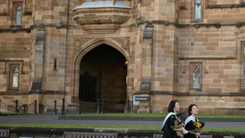 Australia increases student visa fee by 125%