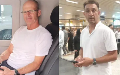 Kirsten, Mahmood land in Lahore to assess Babar's captaincy
