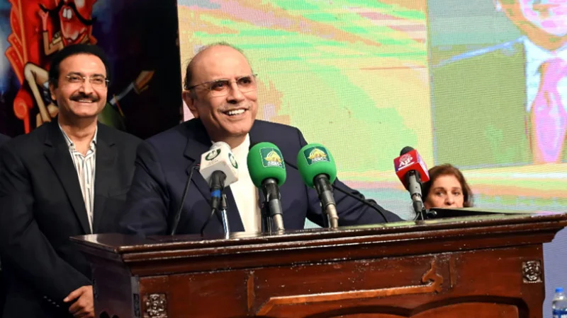 President Zardari urges social media usage for societal advancement