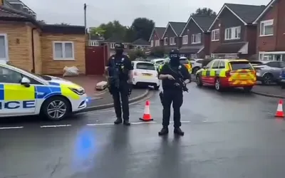 UK police seek suspect of deadly crossbow attack on three women