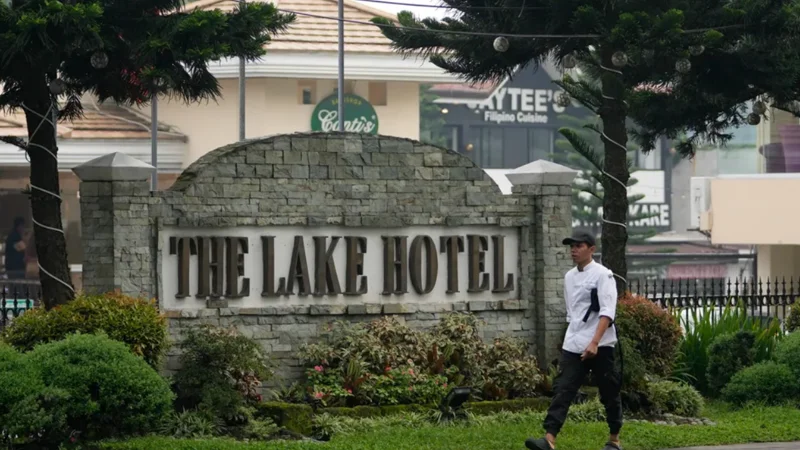 Two Australians and a Filipina found dead in Philippine hotel