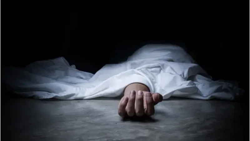 Father kills two daughters, injured wife in Rawalpindi