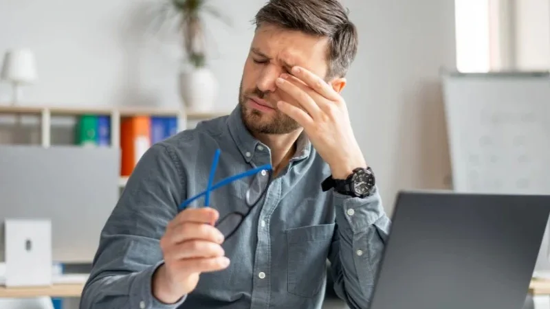 Vitamins and foods that relieve dry eye syndrome