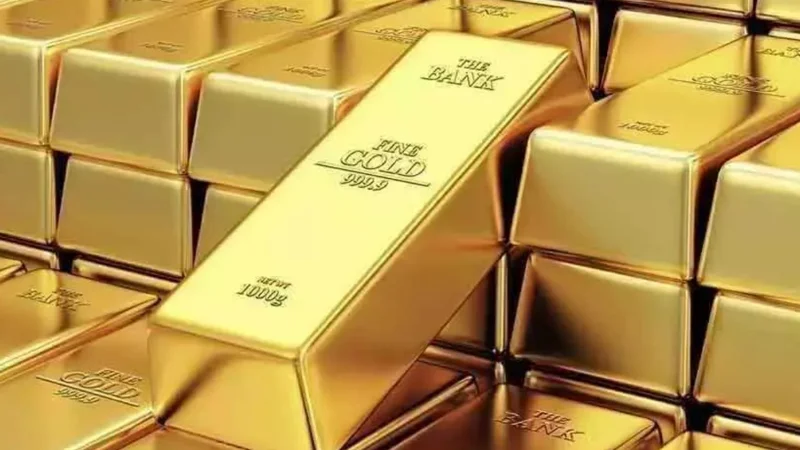 Gold price drops in Pakistan amid international trends