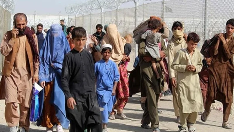 Pakistan extends stay of registered Afghan refugees by 1 year