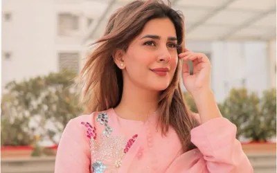 Girl Runs Away from Home to See Kubra Khan