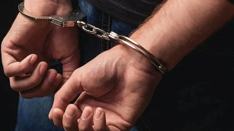 FIA arrests assistant director of NADRA over issuing CNIC to Afghans