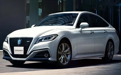 Toyota Crown Latest Price in Pakistan & Features, January 2024 Update