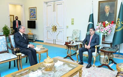 Caretaker PM urges Munir Akram on Kashmir advocacy