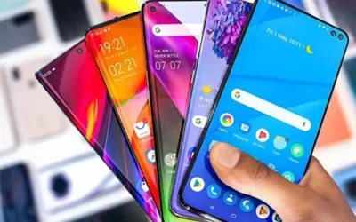 Govt unveils smartphones on easy installments
