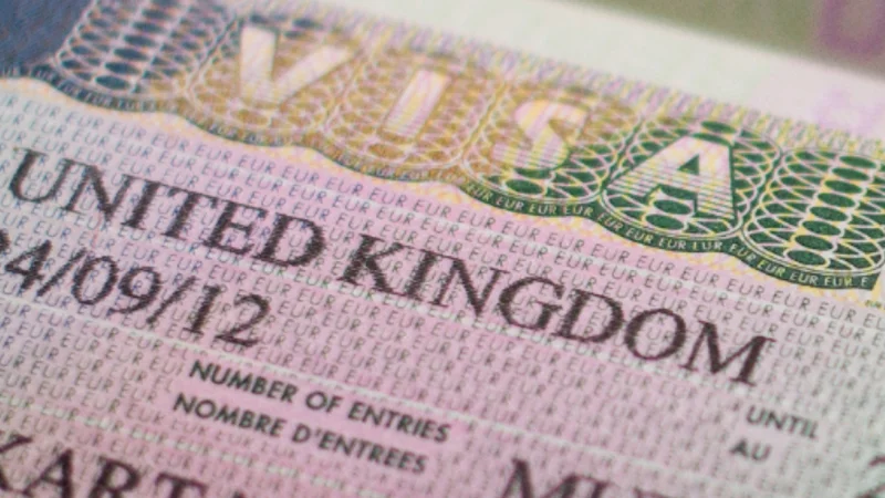 UK facilitates Pakistani visa applications with new online system