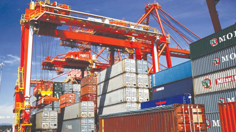 Pakistan achieves record-breaking exports target in 2nd quarter of FY, 2024