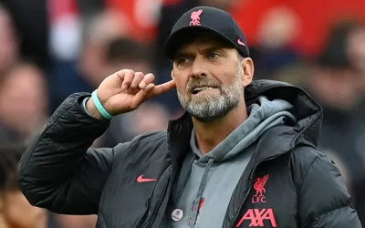 Klopp Concerned as Liverpool Faces Mo Salah Injury Scare