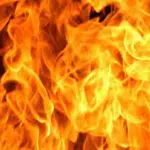 Massive fire erupts at mobile market in Peshawar