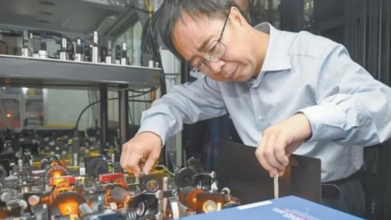 Time-Shift Breakthrough: Scientists Unveil Revolutionary Clock