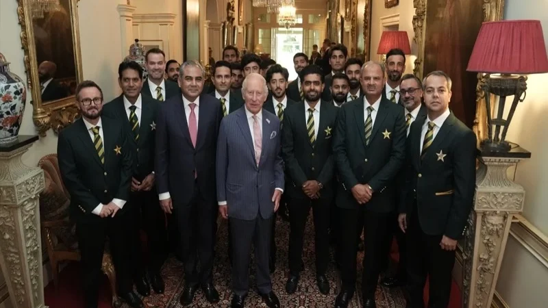 King Charles welcomes Pakistan cricket team in London 