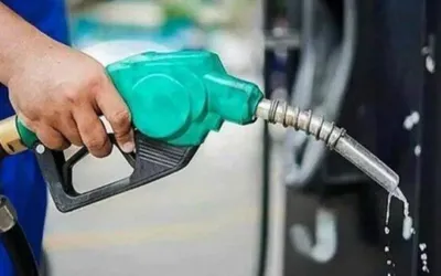 Federal govt cuts petrol price, raises diesel rate