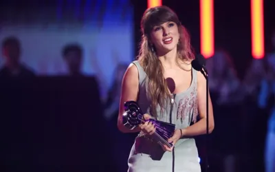 Taylor Swift wins first award for 'The Life of a Showgirl'