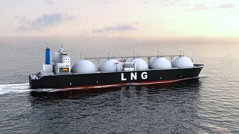 Pakistan gets LNG lifeline as Qatari cargo clears tense Strait of Hormuz