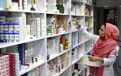 Pakistani doctors prescribe more than double WHO-recommended drug levels, study finds
