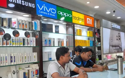 Pakistan grants smartphone users tax relief with new installment payment plan