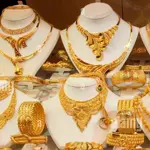 Gold price rises by Rs6900 per tola in Pakistan