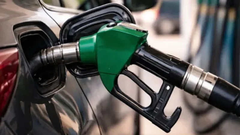 Petrol, diesel prices reduced in Pakistan - diesel prices, new prices, price of petrol
