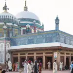 Khwaja Ghulam Farid’s Urs attracts devotees from across country