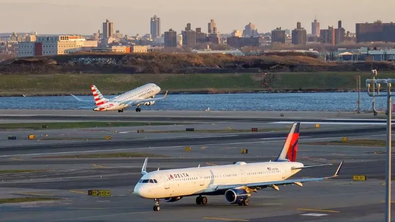 US air traffic disrupted after construction cuts key cable - air traffic disruption, Amtrak’s construction, traffic controllers