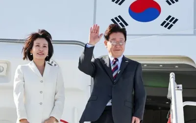 Lee Jae-myung visits Mexico for first time in 16 years