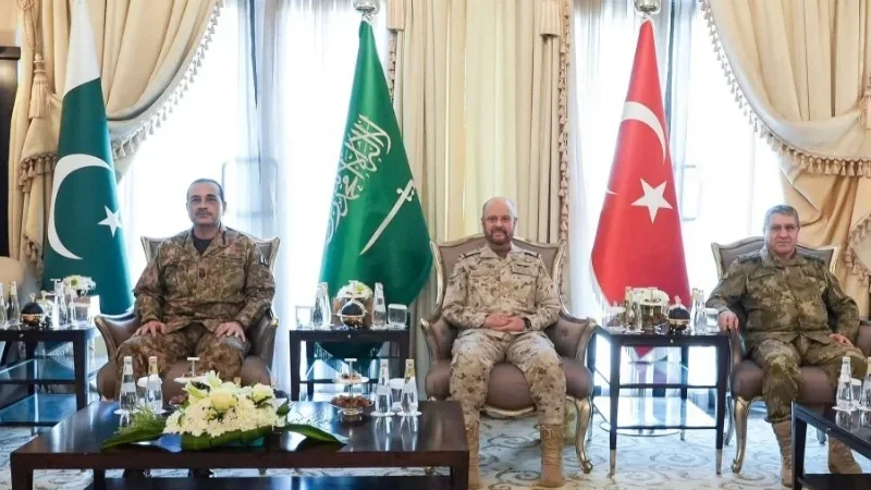 Pakistan, Saudi Arabia and Turkiye vow to strengthen defense cooperation