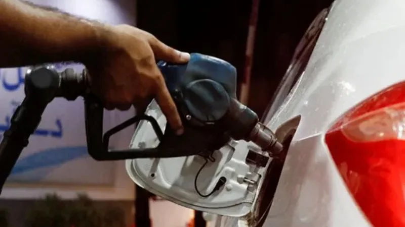 Federal govt cuts petrol and diesel prices  - federal government, petrol prices, Petroleum Division