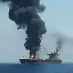Two oil tankers hit by unidentified projectiles near Hormuz