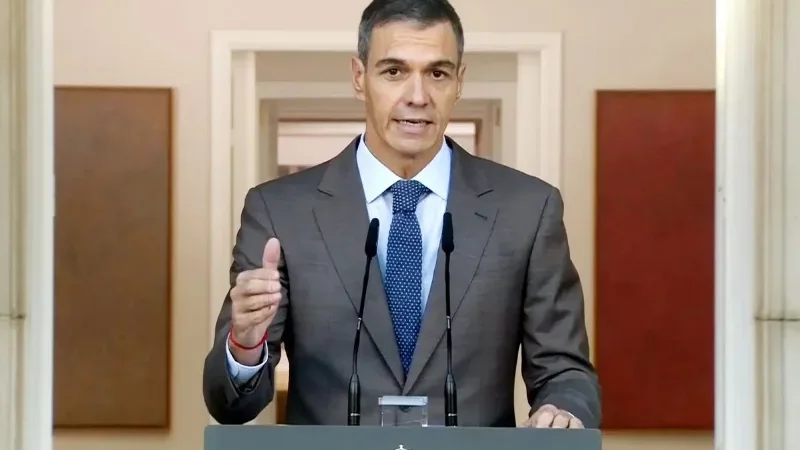 Sánchez calls early election after housing vote defeat