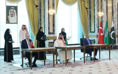 Pakistan, Saudi Arabia and Turkey agree to rapid deployment of forces in the kingdom under collective defense pact