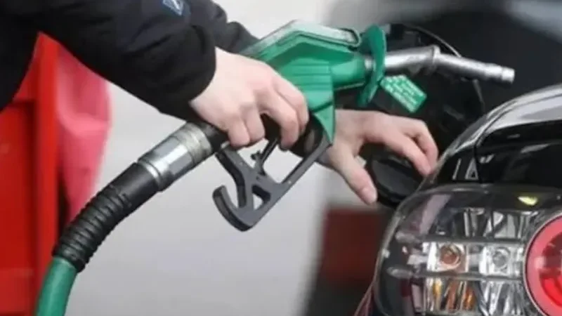 Federal govt raises petrol, diesel prices - Petroleum products, price of diesel, price of petrol