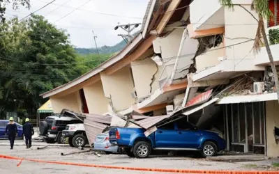 7.7-magnitude earthquake hits off Panama, Tsunami warnings issued